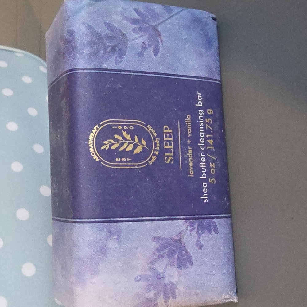 ESTEE LAUDER NEW and BATH & BODY WORKS Lavender Vanilla Bundle of 3pc - Picture 3 of 10